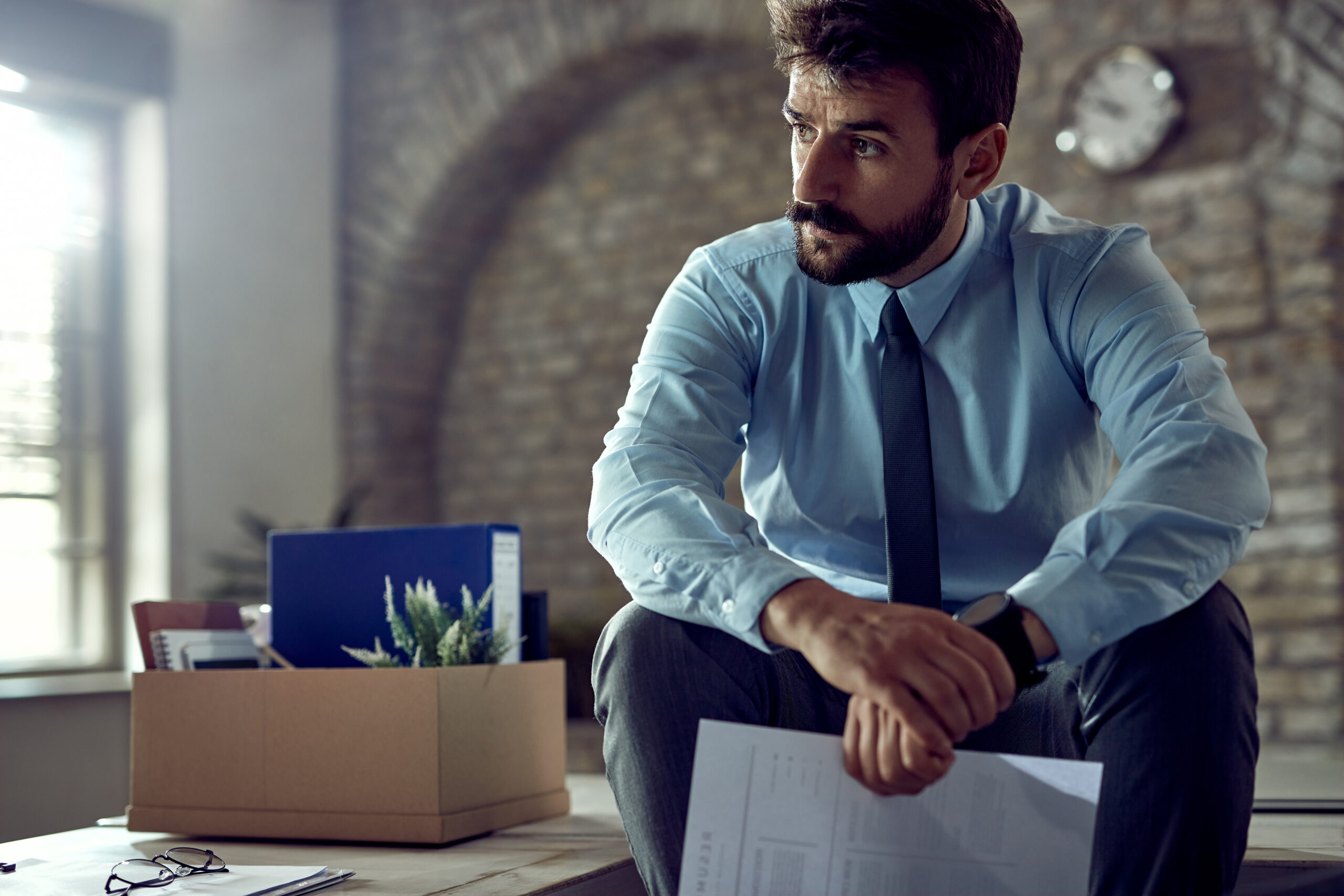 Quando o funcionário falta na sexta-feira, desconta quantos dias